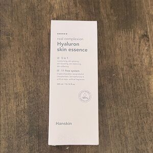 Hanskin Real Complexion Hyaluron Skin Essence - Cream